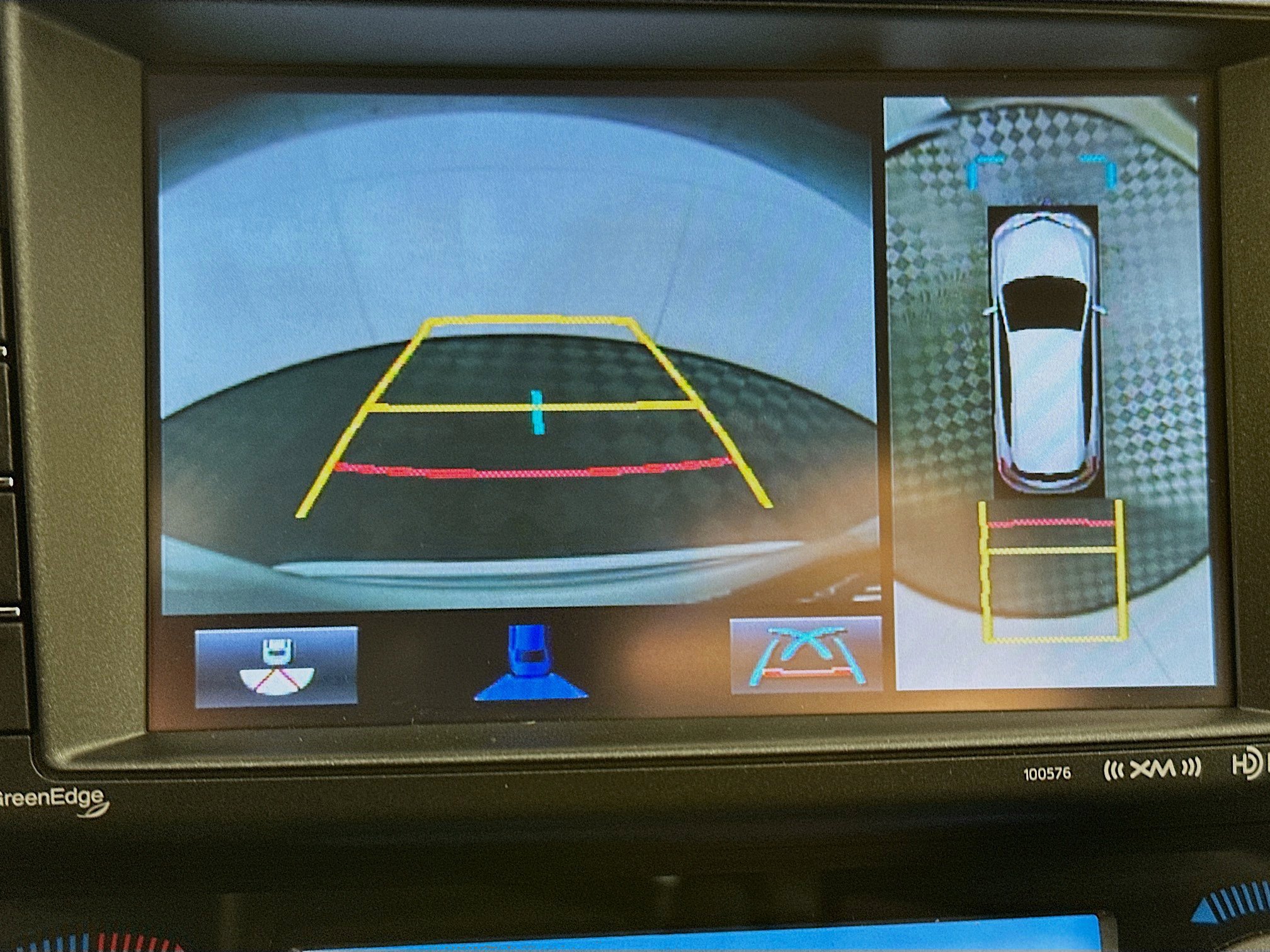 Used 2016 Toyota RAV4 Limited image 23