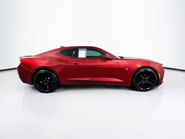 Used 2016 Chevrolet Camaro LT RWD image 10