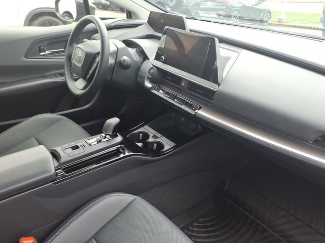 Used 2026 Toyota Prius XLE AWD/4WD image 19