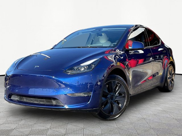 Used 2024 Tesla Model Y Long Range RWD image 3