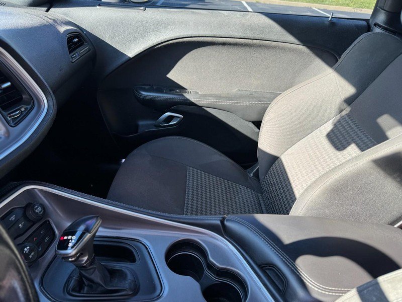 Used 2019 Dodge Challenger R/T RWD image 11