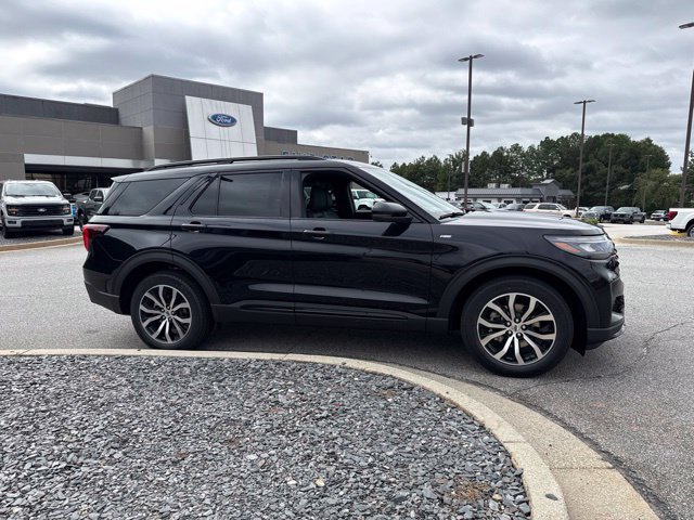 New 2027 Ford Explorer ST-Line