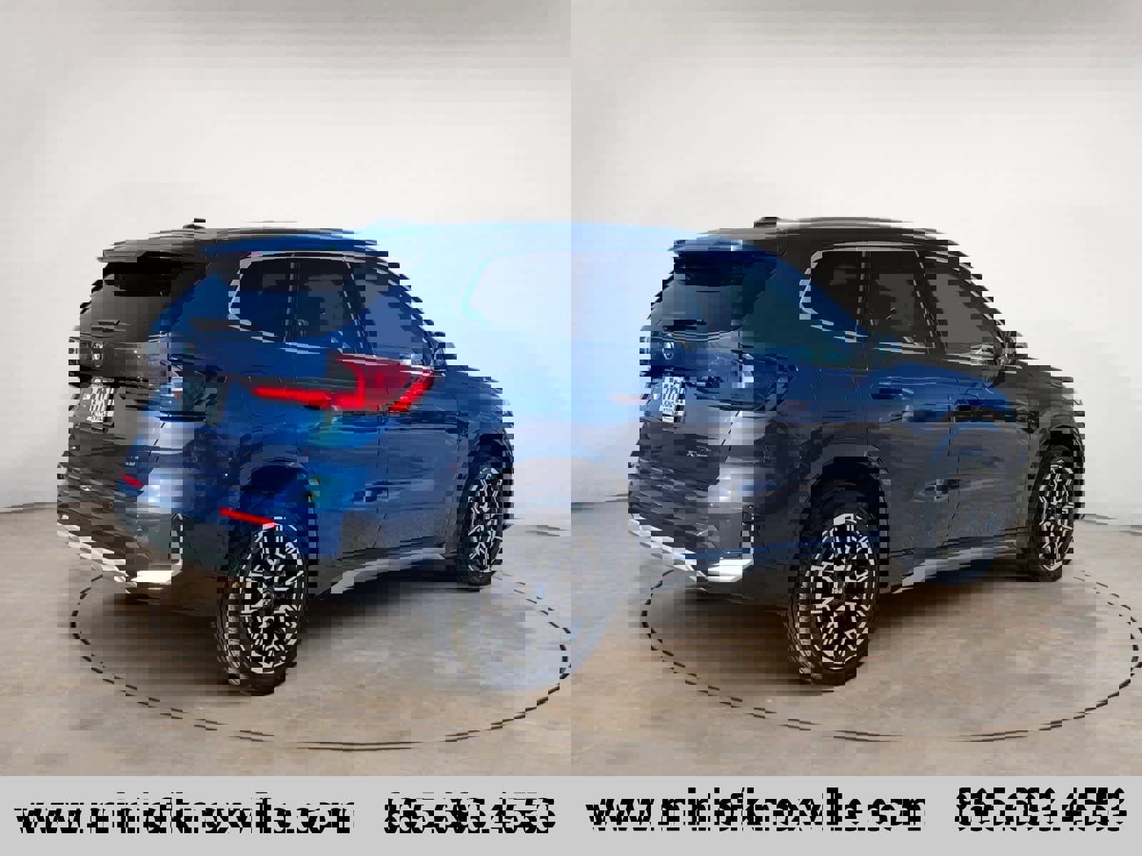 Used 2024 BMW X1 xDrive28i w/ Premium Package image 3