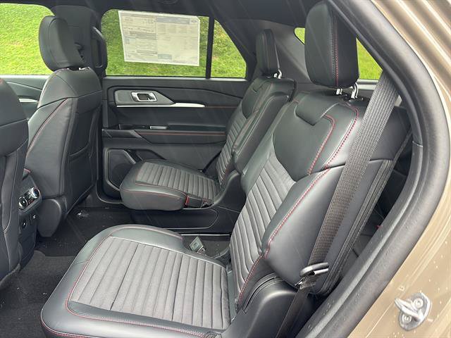 New 2027 Ford Explorer ST-Line w/ Premium Package AWD/4WD image 15