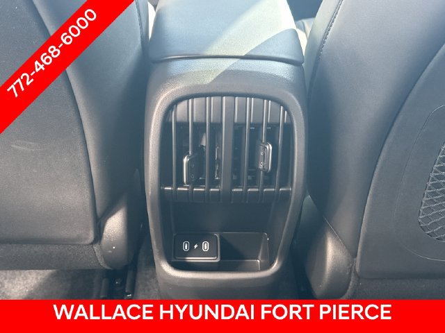Used 2025 Hyundai Kona Limited FWD image 17