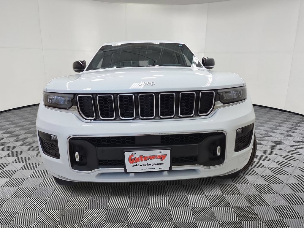 Used 2025 Jeep Grand Cherokee L Overland w/ Trailer Tow Package AWD/4WD image 5