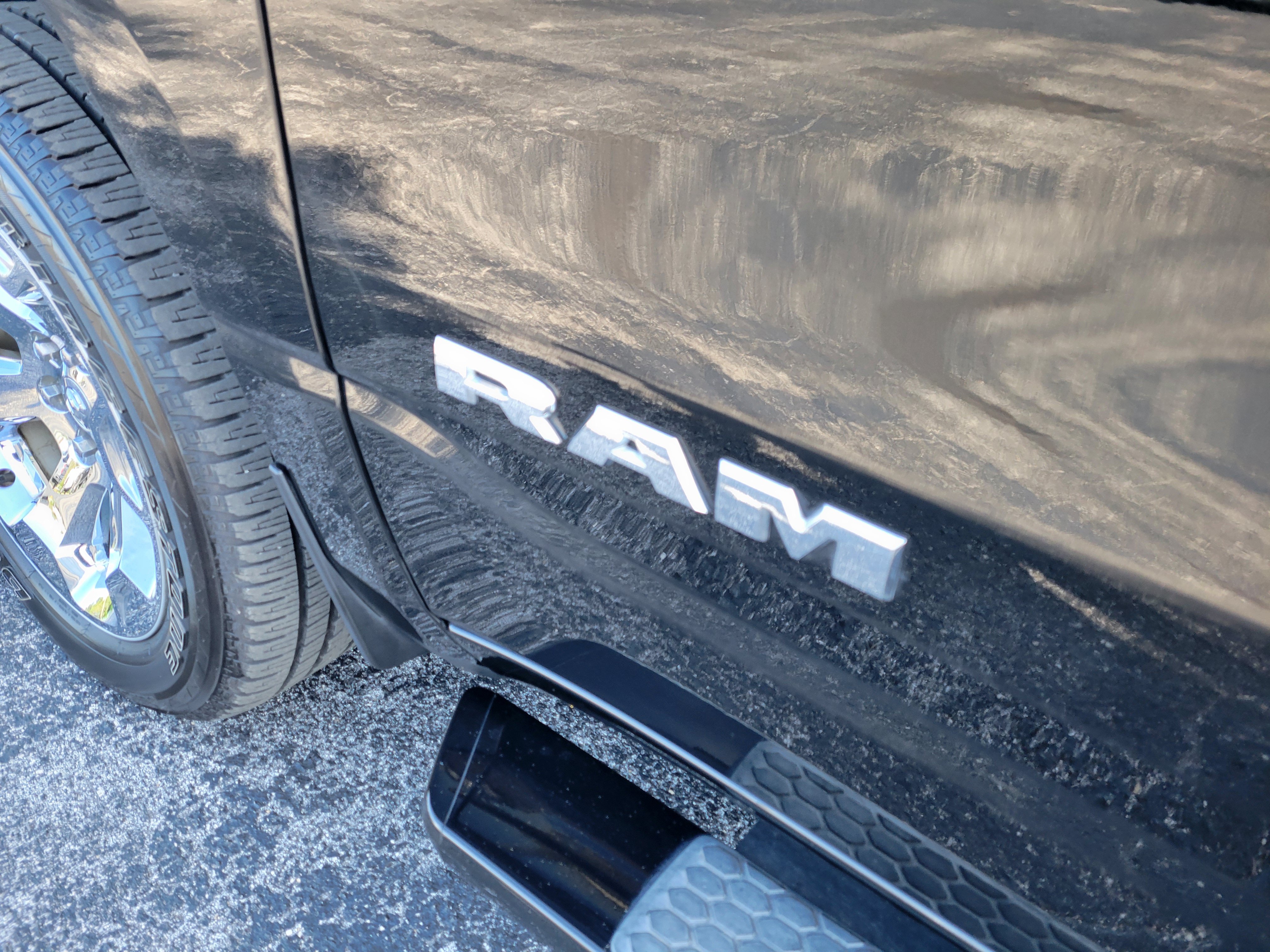 Used 2022 RAM 1500 Big Horn AWD/4WD image 17
