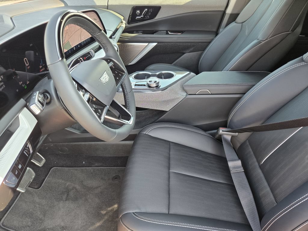 New 2027 Cadillac Optiq Premium Luxury AWD/4WD image 6