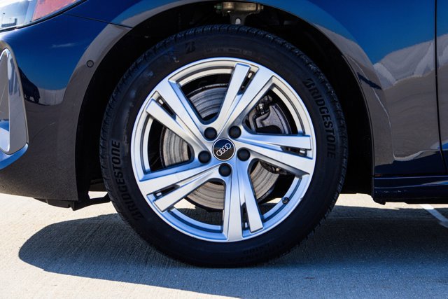 Used 2025 Audi A5 Premium w/ Convenience Package image 9