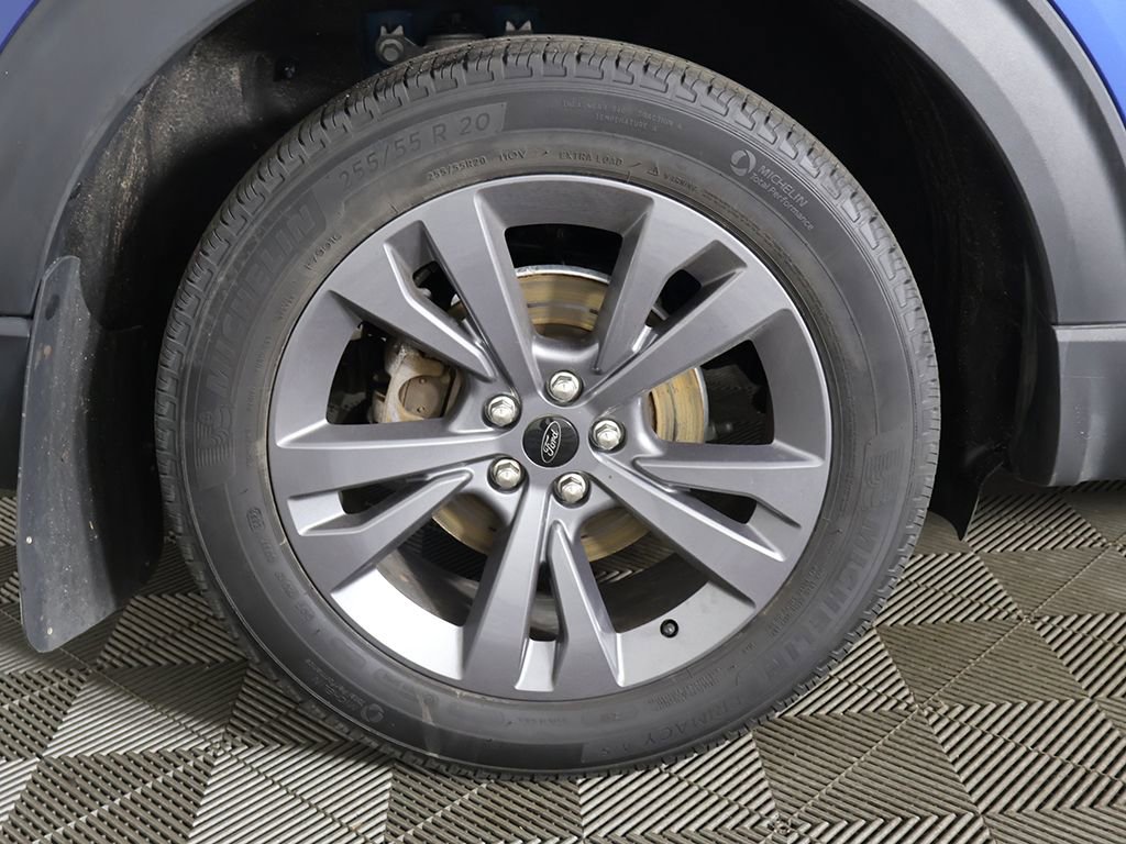 Used 2022 Ford Explorer XLT w/ Equipment Group 202A AWD/4WD image 21