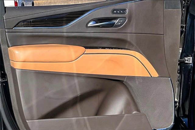 Used 2022 Cadillac Escalade ESV Sport w/ Touring Package image 20