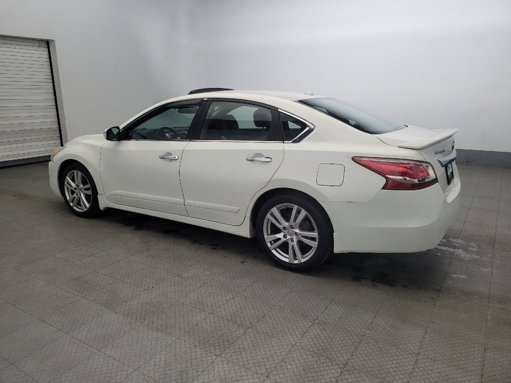 Used 2013 Nissan Altima 3.5 SL w/ Technology Pkg image 3
