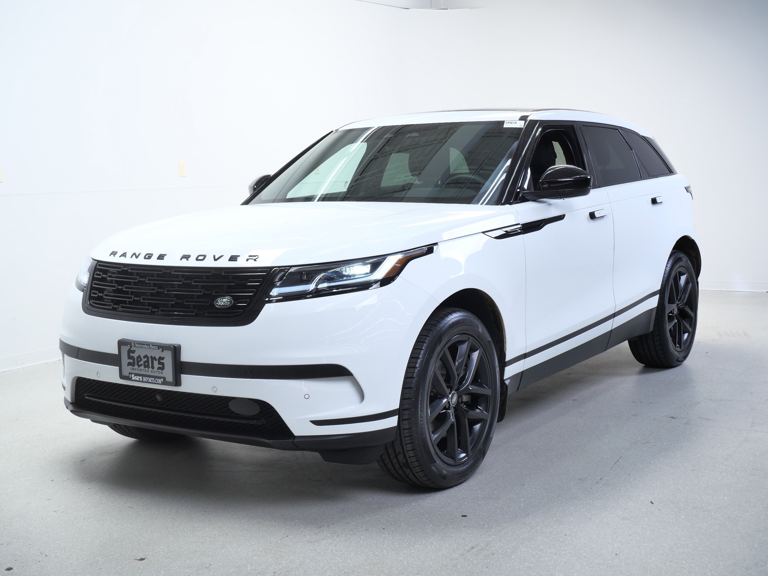 Used 2025 Land Rover Range Rover Velar S AWD/4WD image 9