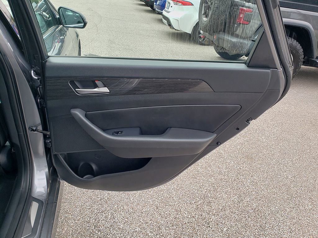 Used 2018 Hyundai Sonata Limited FWD image 17