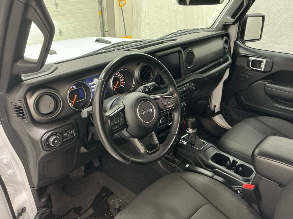 Used 2022 Jeep Wrangler Unlimited Sport AWD/4WD image 10