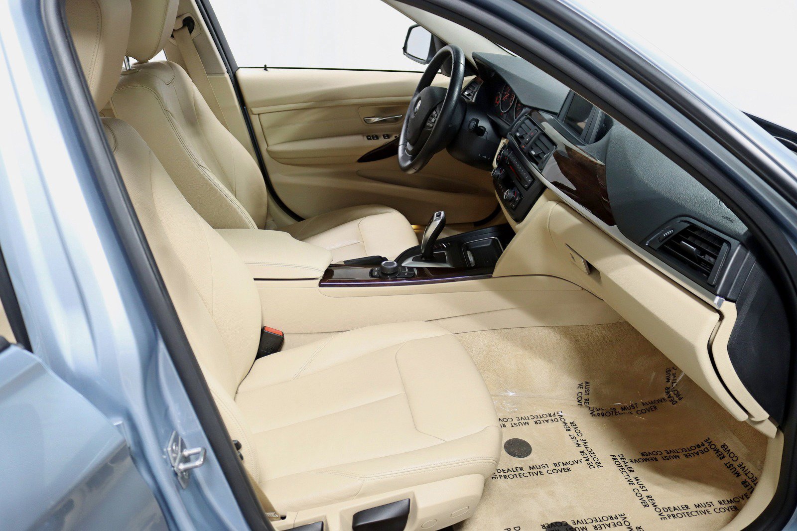 Used 2013 BMW 320i xDrive Sedan AWD/4WD image 27