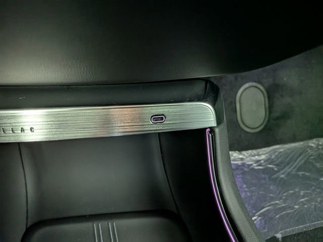 New 2026 Cadillac Lyriq Luxury image 9