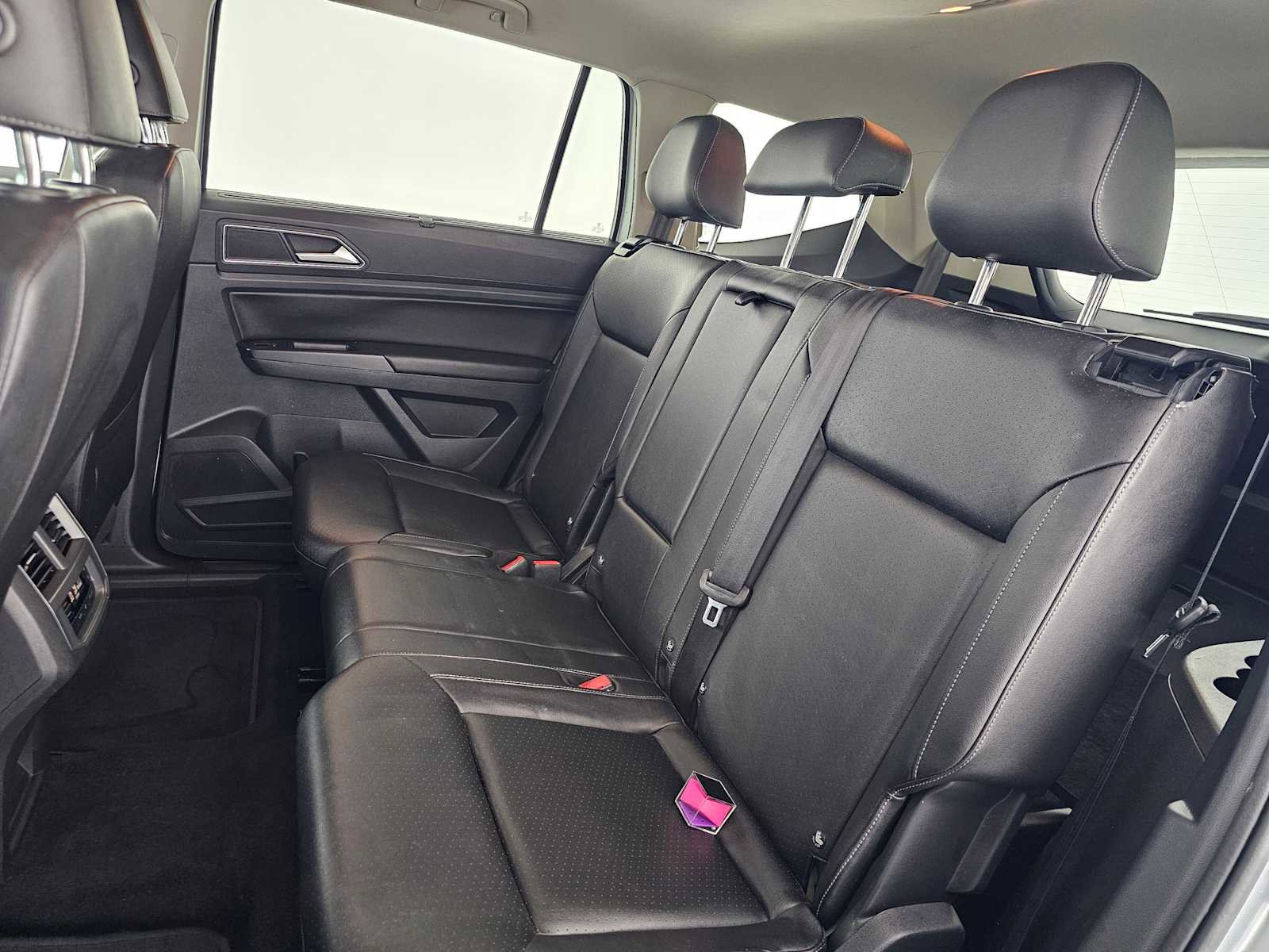 Used 2019 Volkswagen Atlas SEL FWD image 19