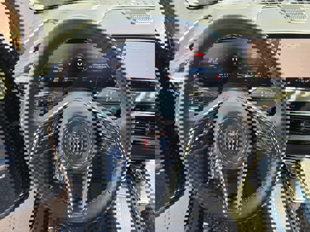 Certified 2025 Buick Enclave Preferred image 35