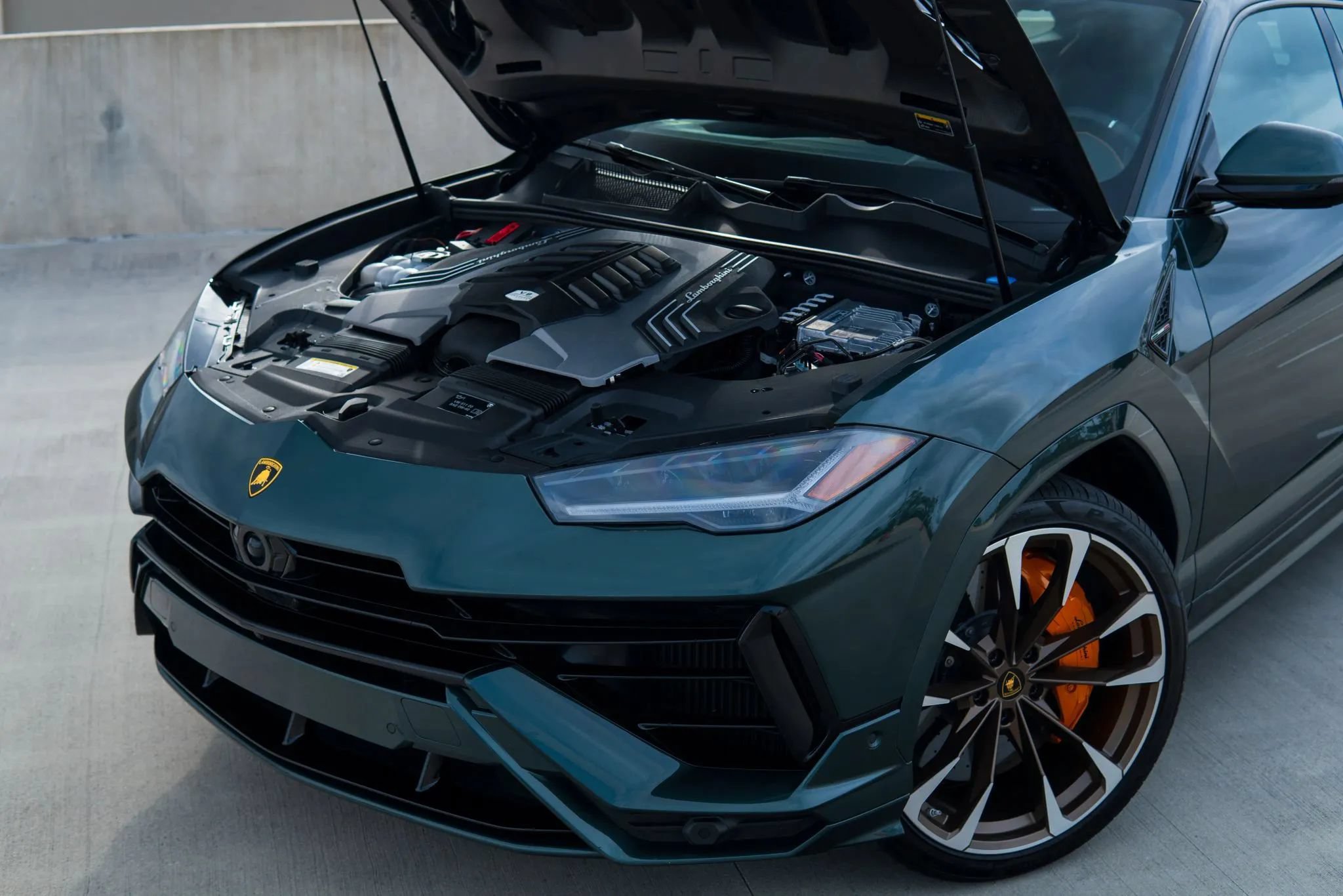 Used 2024 Lamborghini Urus S AWD/4WD image 11