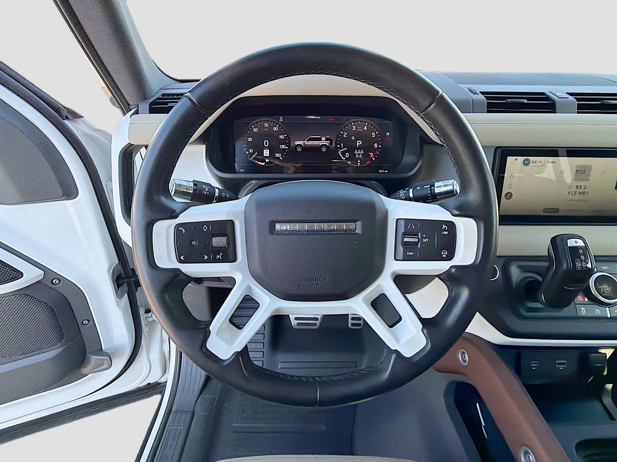 Used 2022 Land Rover Defender 110 SE image 39