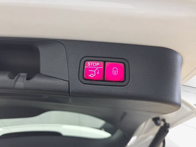 Used 2022 Mercedes-Benz GLB 250 image 34