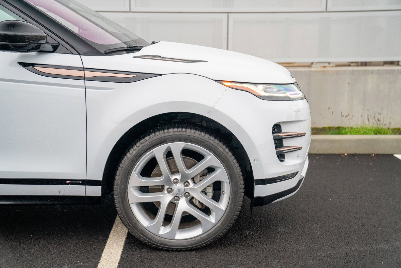 Used 2020 Land Rover Range Rover Evoque First Edition image 9