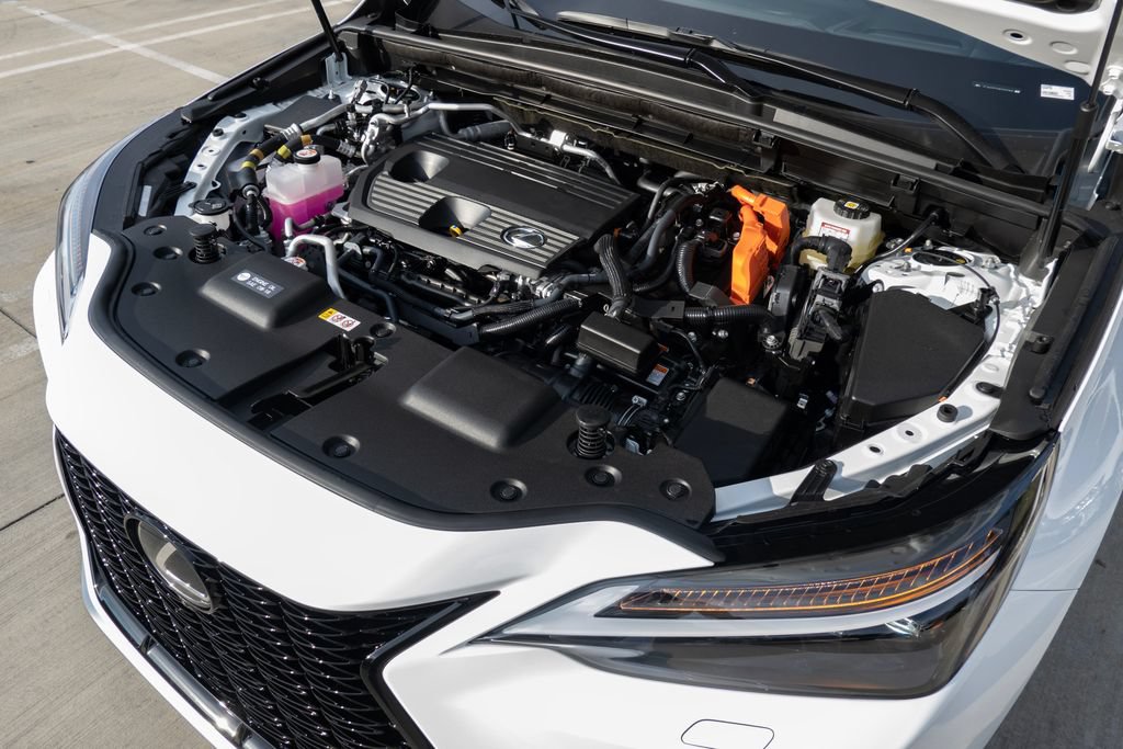 New 2026 Lexus NX 450h+ F Sport AWD/4WD image 4