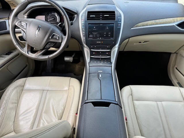 Used 2014 Lincoln MKZ Hybrid w/ Equipment Group 201A Select FWD image 22