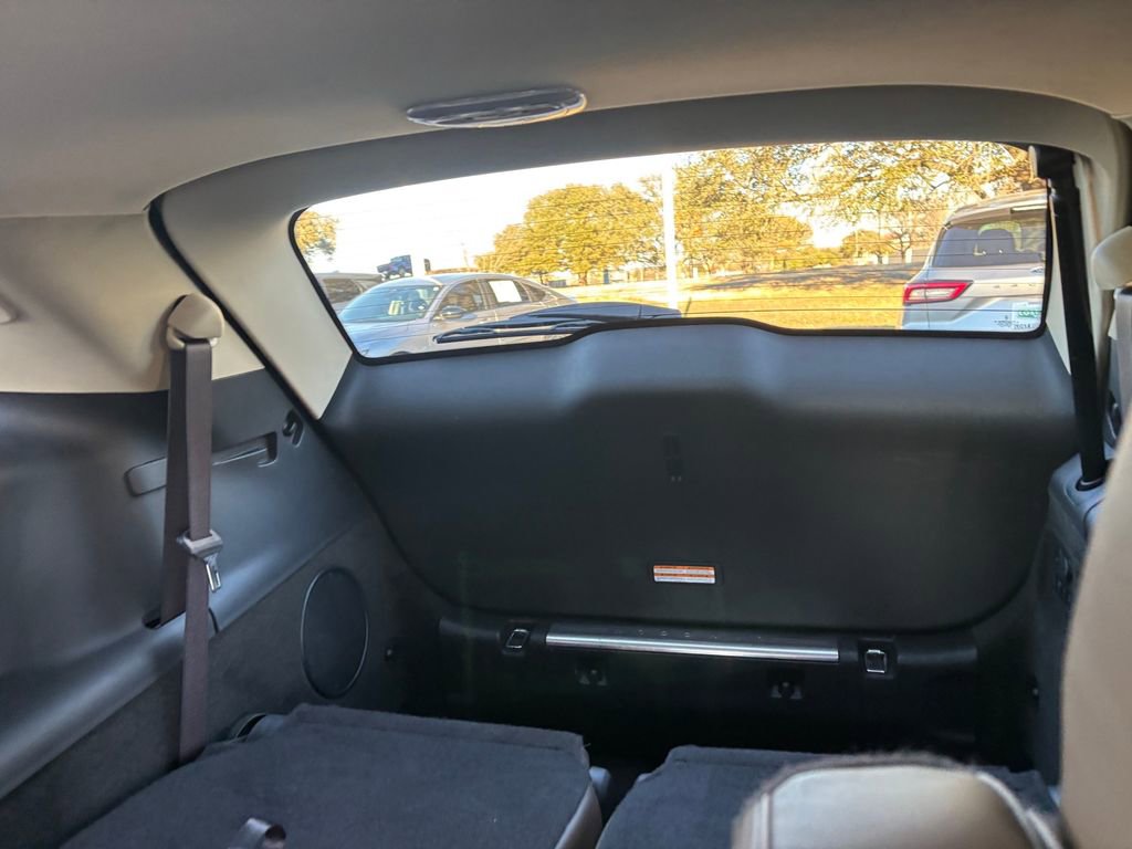 Used 2018 Lincoln MKT AWD w/ Technology Package image 31