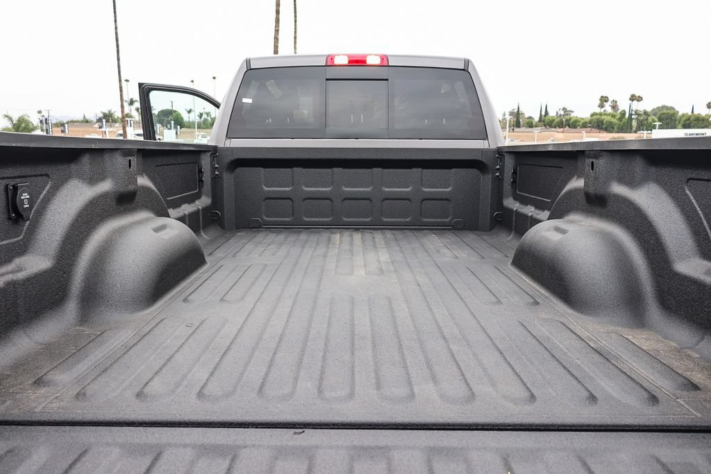 New 2026 RAM 3500 Tradesman AWD/4WD image 30