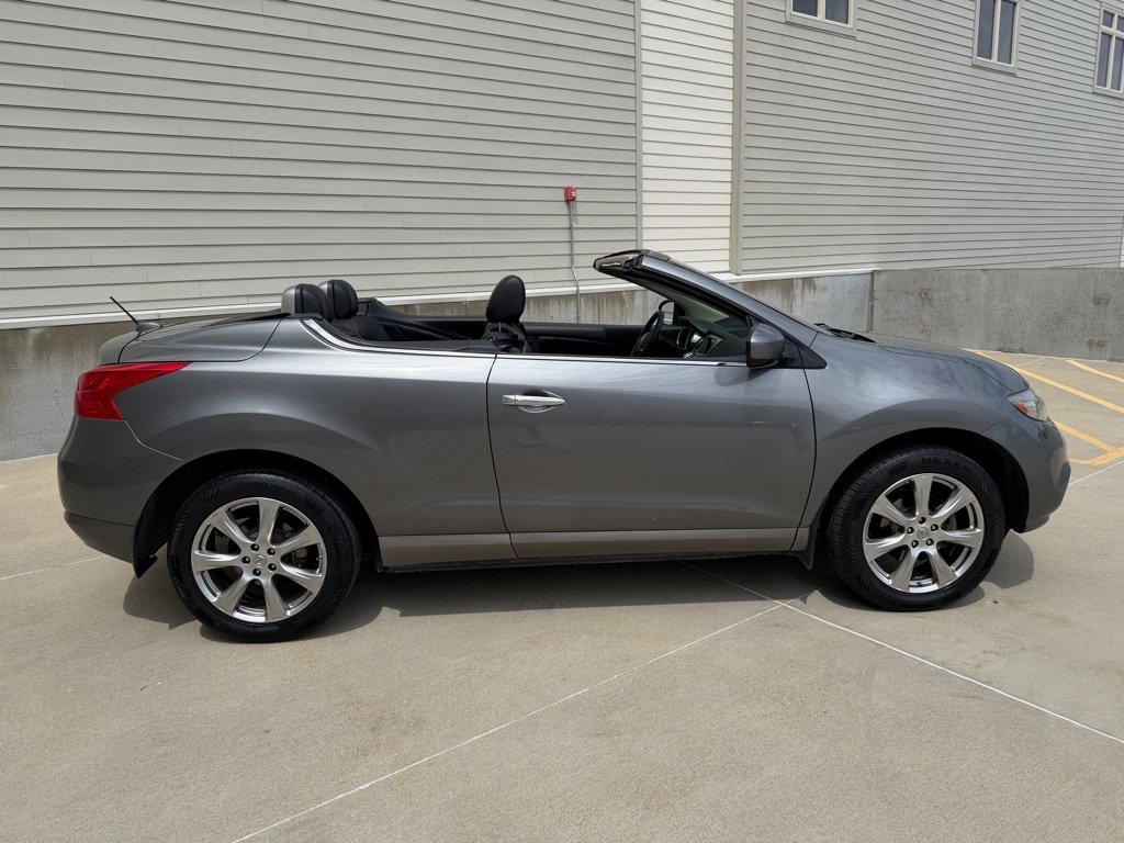 Used 2014 Nissan Murano CrossCabriolet w/ Navigation Package AWD/4WD image 2