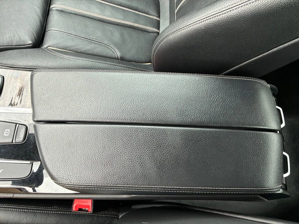 Used 2019 BMW 530i xDrive w/ M Sport Package image 36