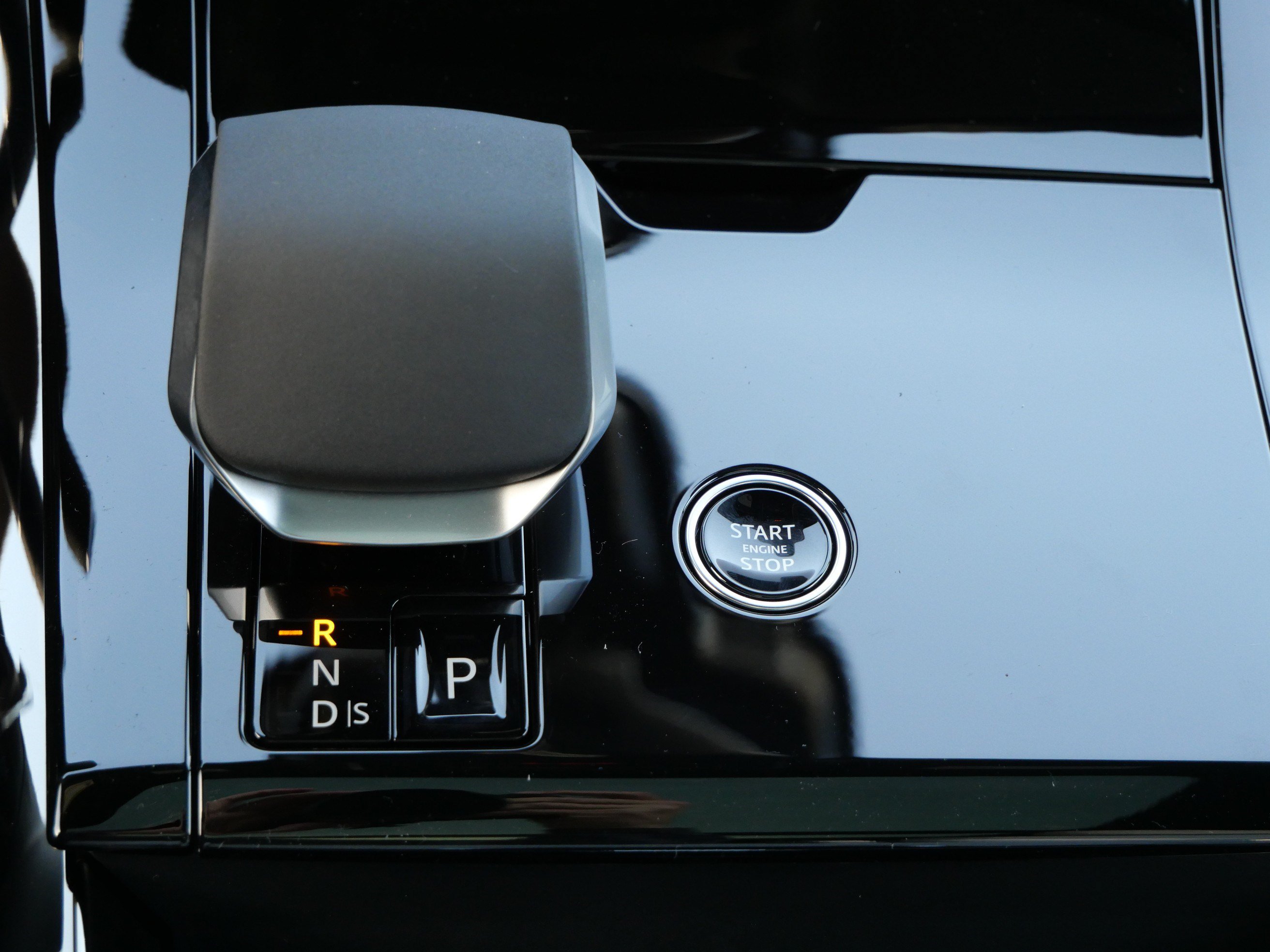 New 2027 Land Rover Range Rover Sport SE AWD/4WD image 10