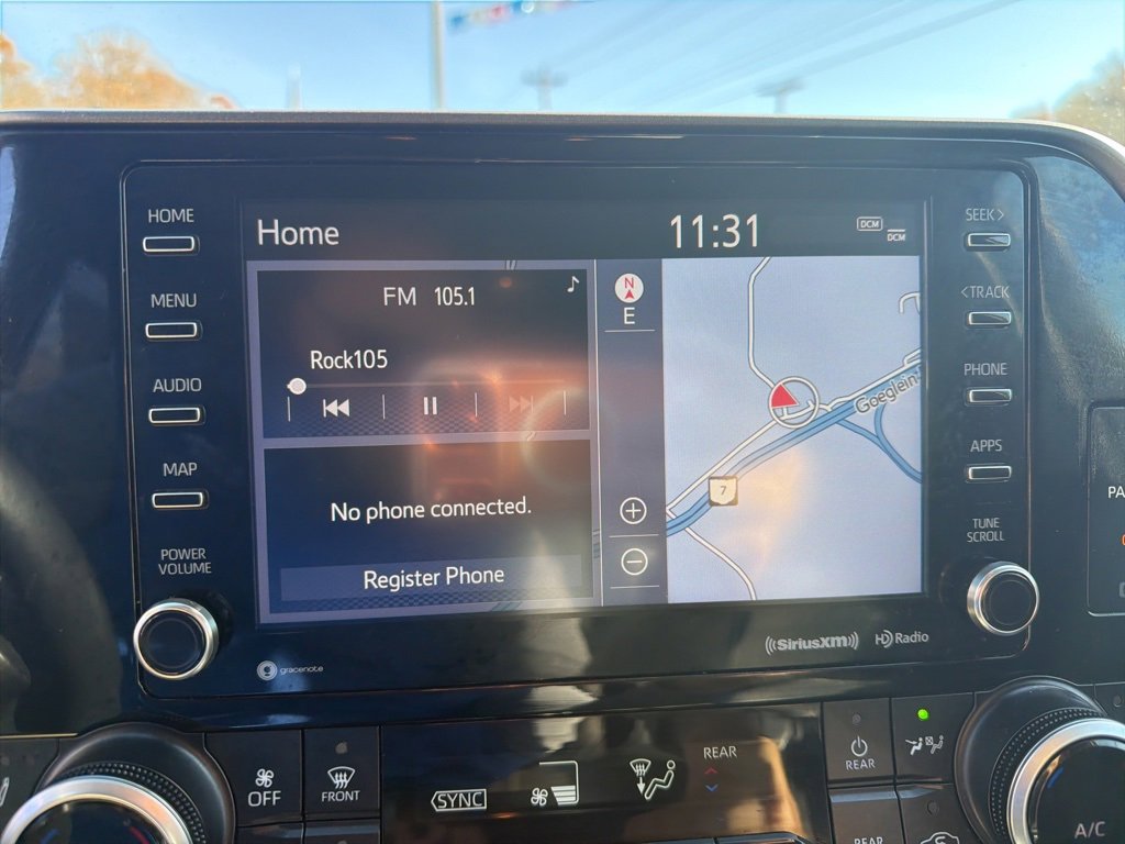 Used 2022 Toyota Highlander XLE image 7