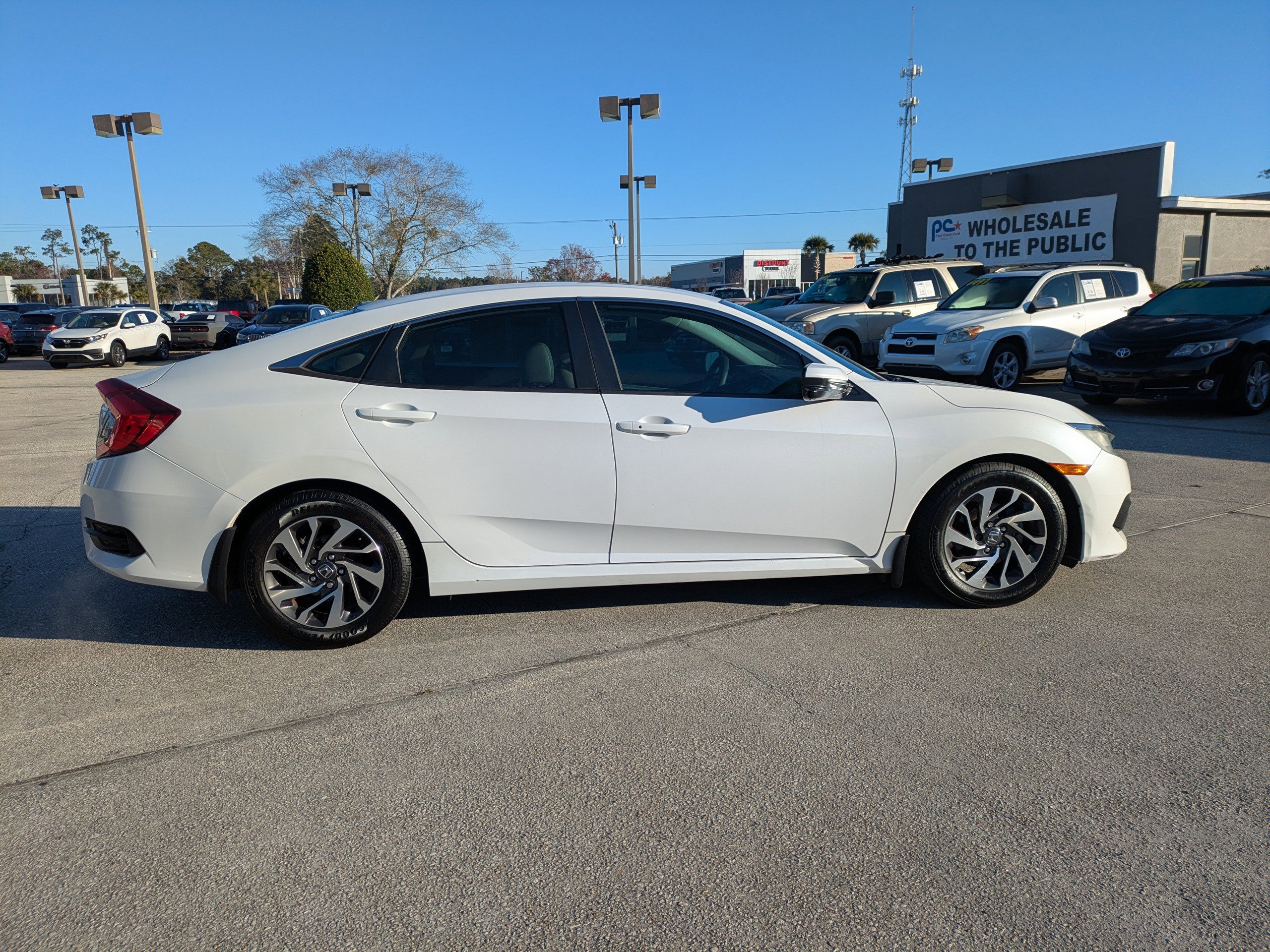 Used 2016 Honda Civic EX image 3