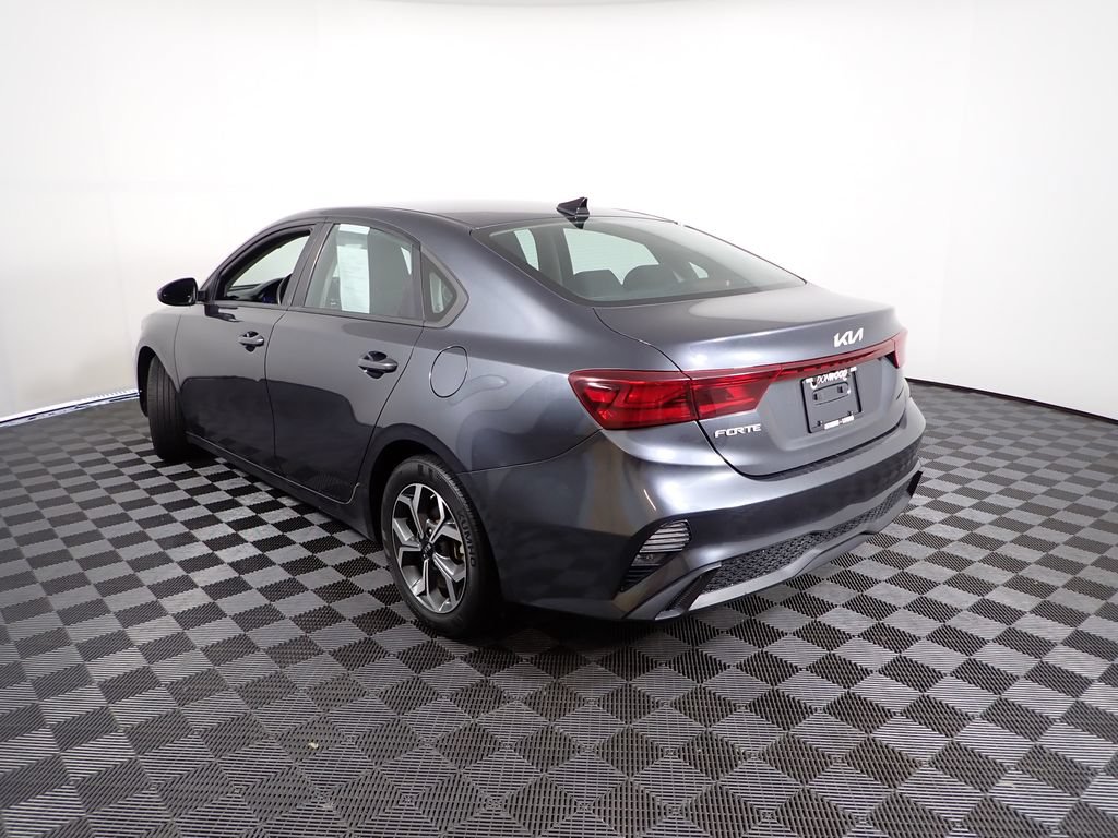 Used 2023 Kia Forte LXS FWD image 11