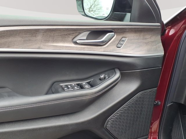 New 2025 Jeep Grand Cherokee L Limited AWD/4WD image 7