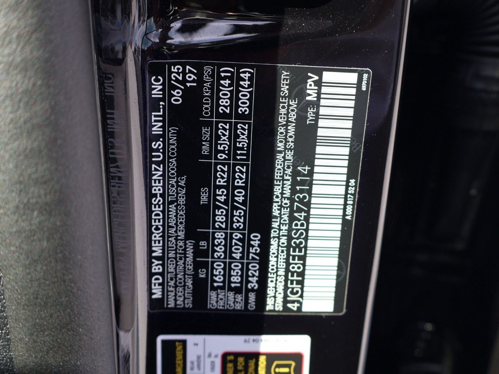Used 2025 Mercedes-Benz GLS 580 4MATIC image 27