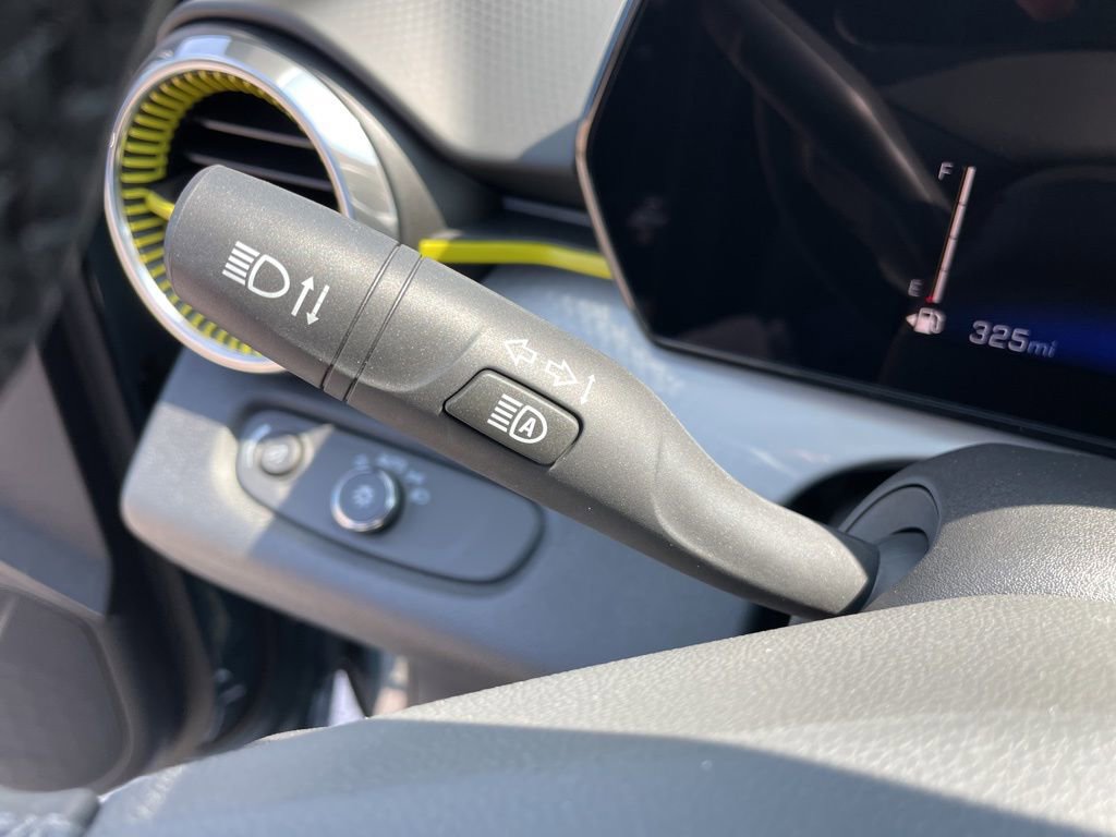 New 2026 Chevrolet Trax LT w/ Driver Confidence Package image 15