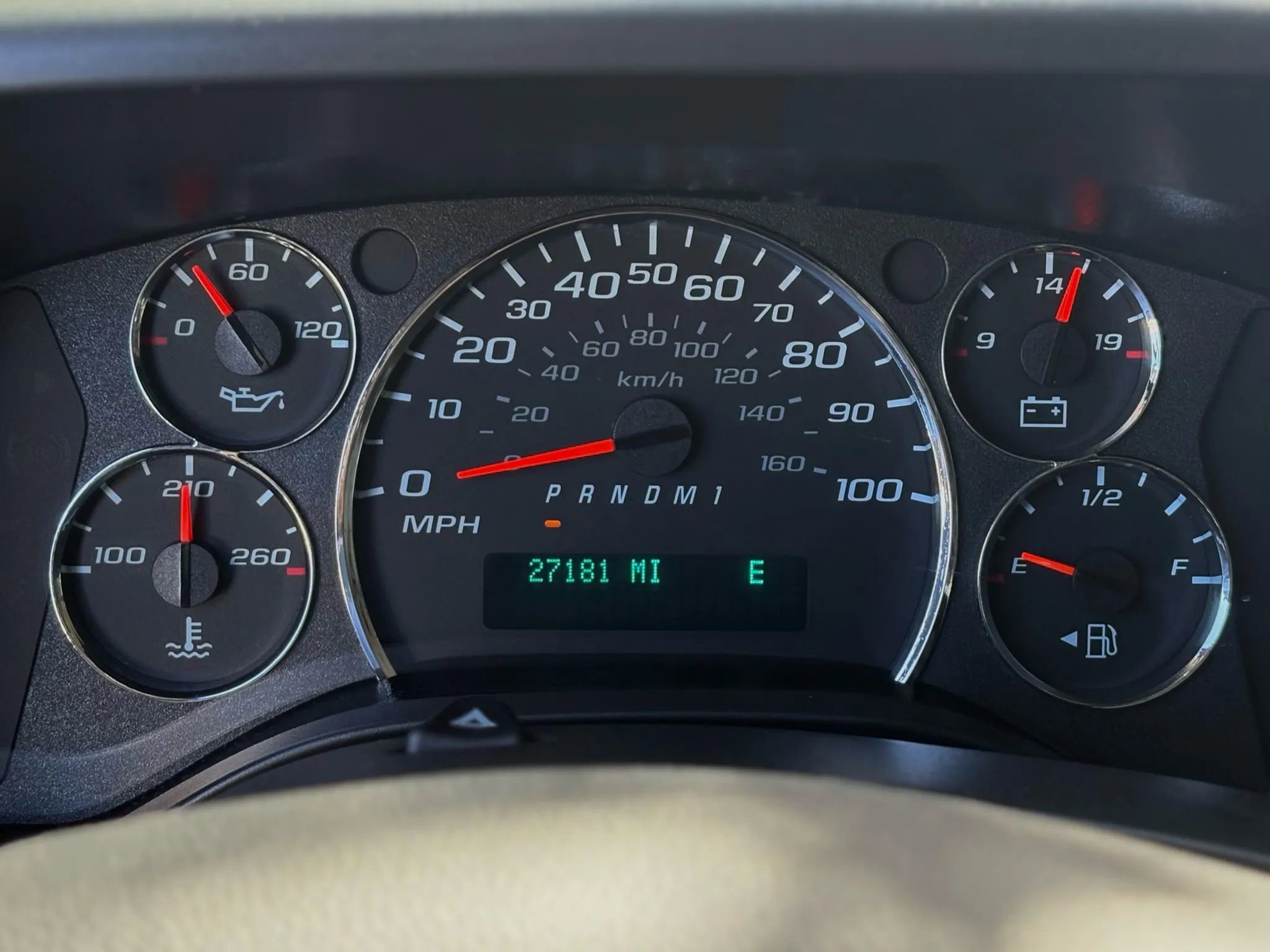 Used 2025 Chevrolet Express 2500 w/ Driver Convenience Package image 16