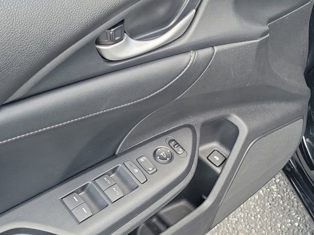 Used 2019 Honda Insight Touring image 16