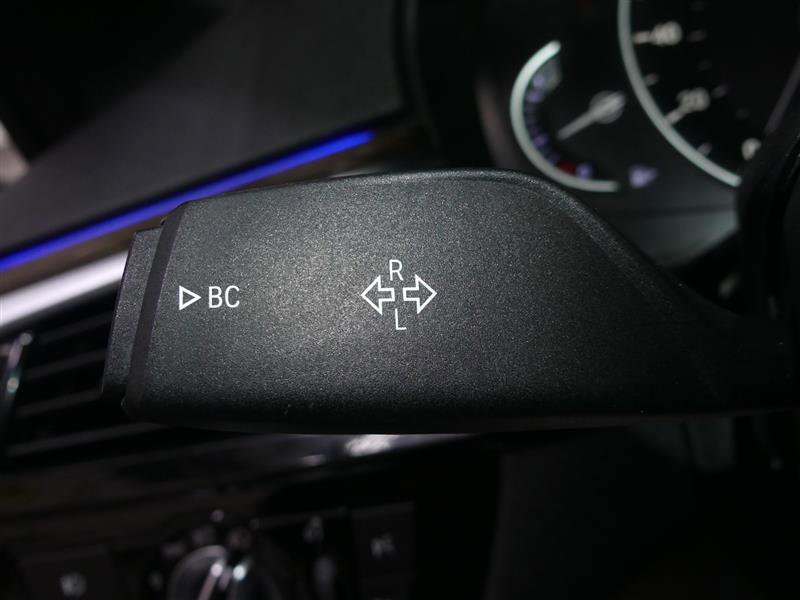 Used 2018 BMW 530i xDrive image 33