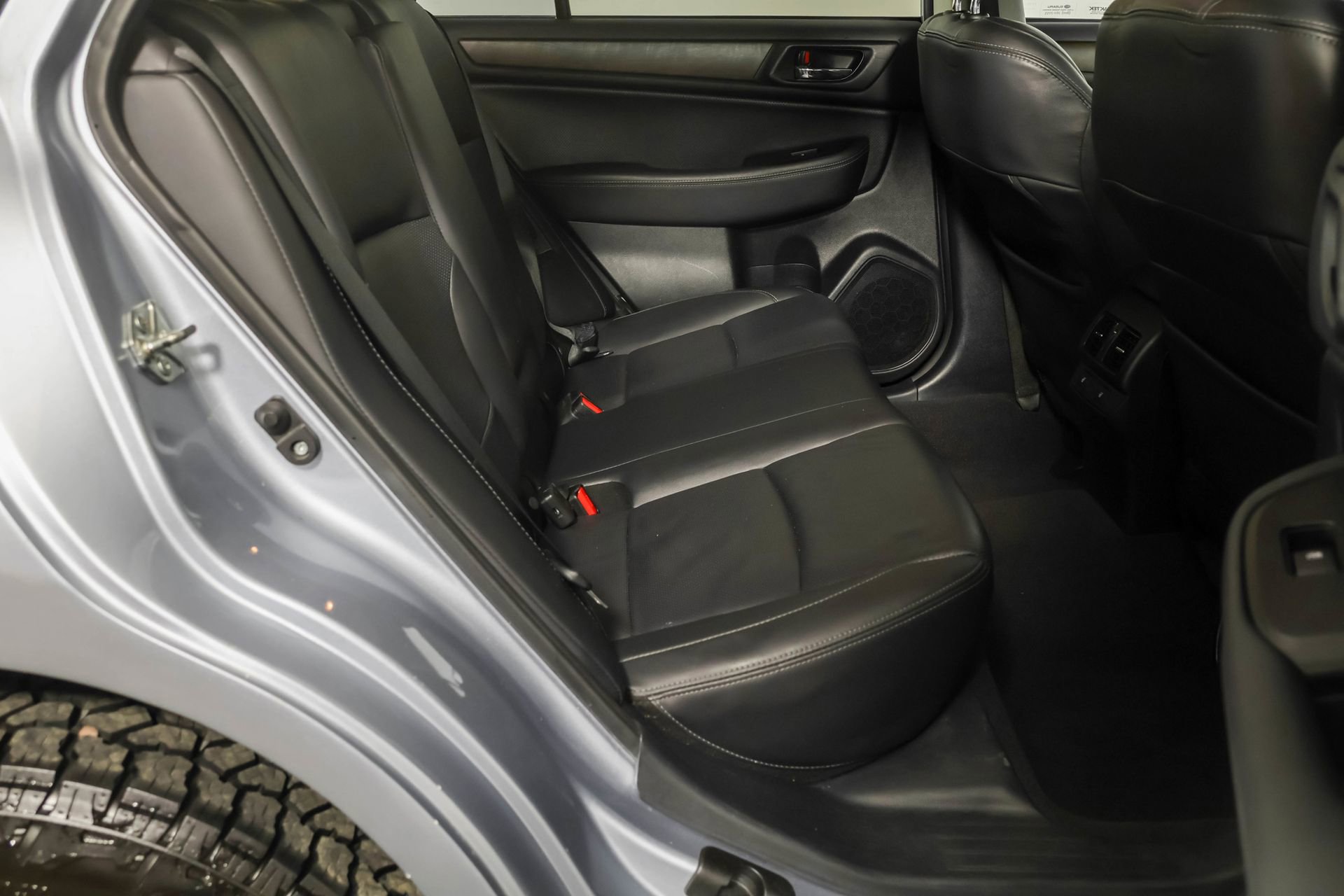 Used 2015 Subaru Outback 2.5i Limited AWD/4WD image 43