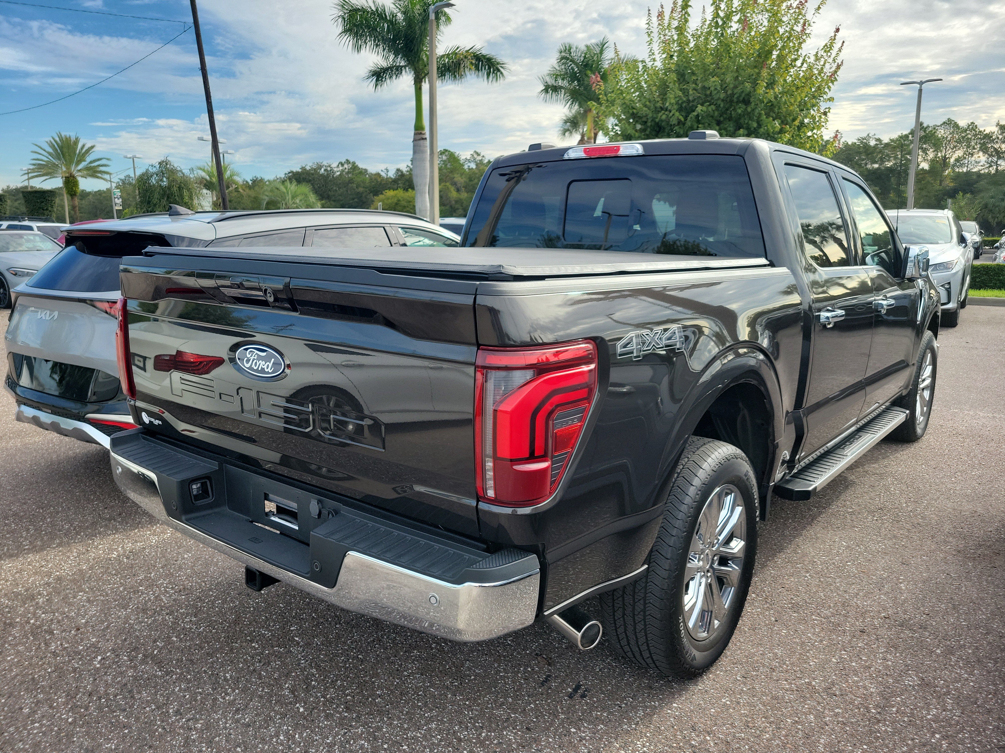 Used 2024 Ford F150 Lariat AWD/4WD image 3