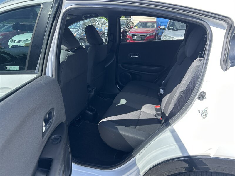 Used 2022 Honda HR-V Sport image 10