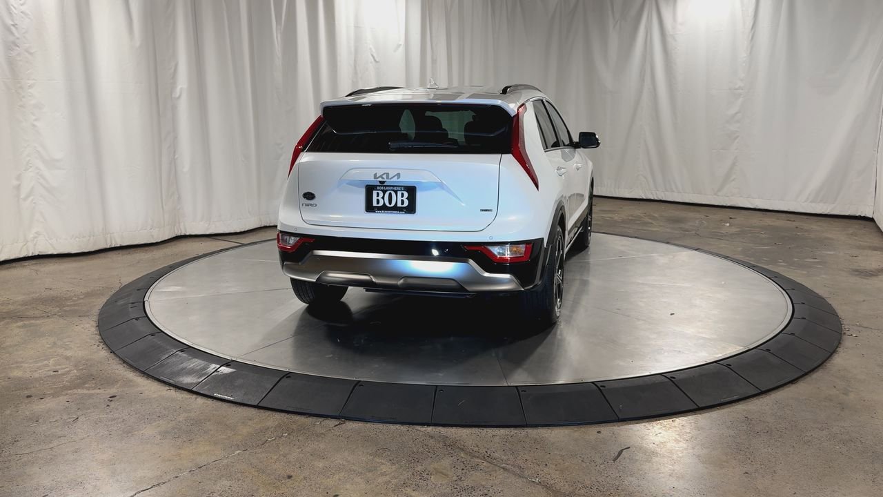 Certified 2025 Kia Niro EX Touring image 8
