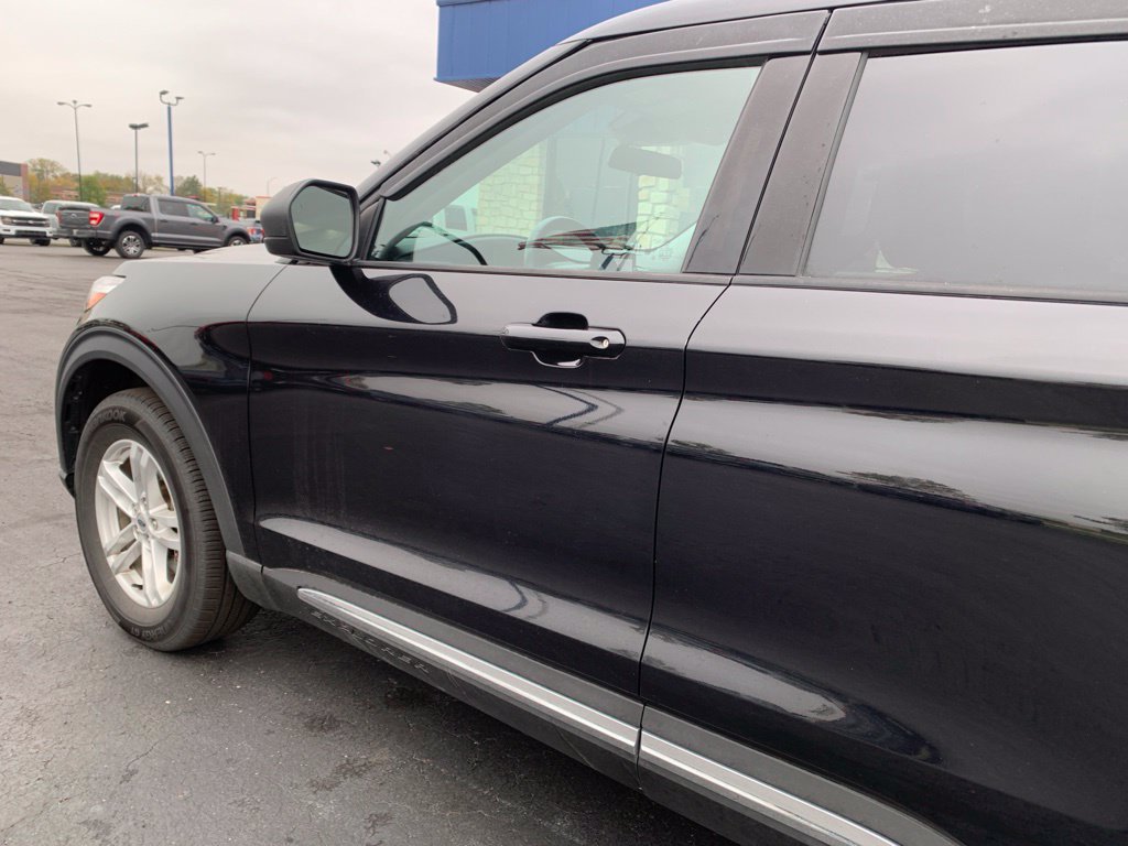 Certified 2021 Ford Explorer XLT w/ Equipment Group 202A AWD/4WD image 11