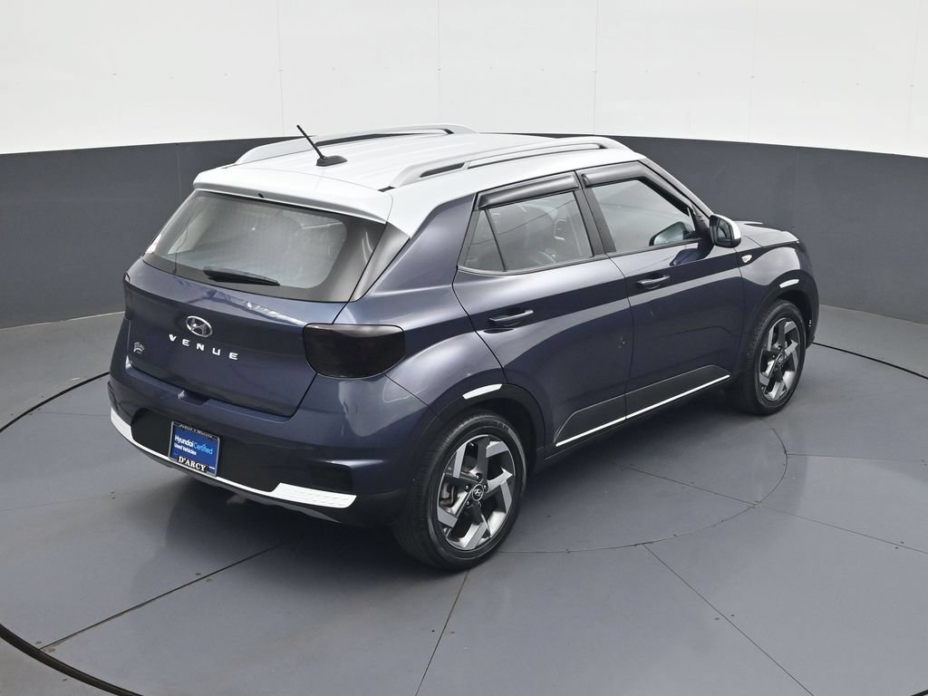 Certified 2024 Hyundai Venue Limited FWD image 17