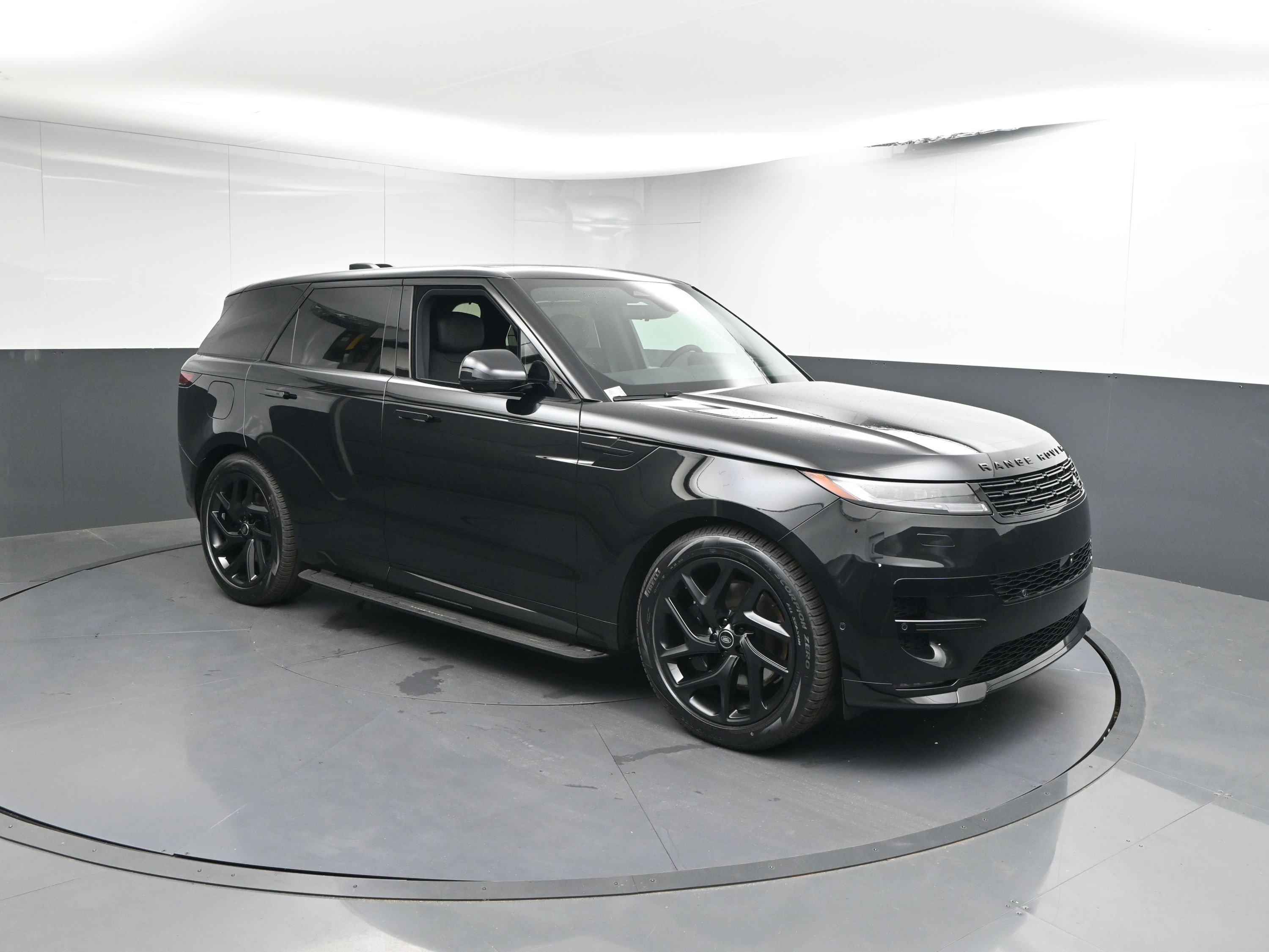 New 2025 Land Rover Range Rover Sport Dynamic SE image 26